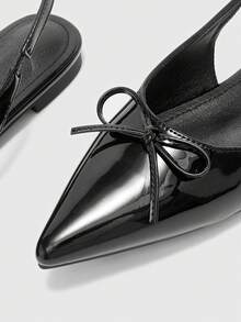 CUCCOO BIZCHIC Zapatos planos para mujer, mulas con punta puntiaguda de charol negro y lazo, diseño con tira trasera, textura suave, zapatos elegantes de oficina - Negro - Ver 7