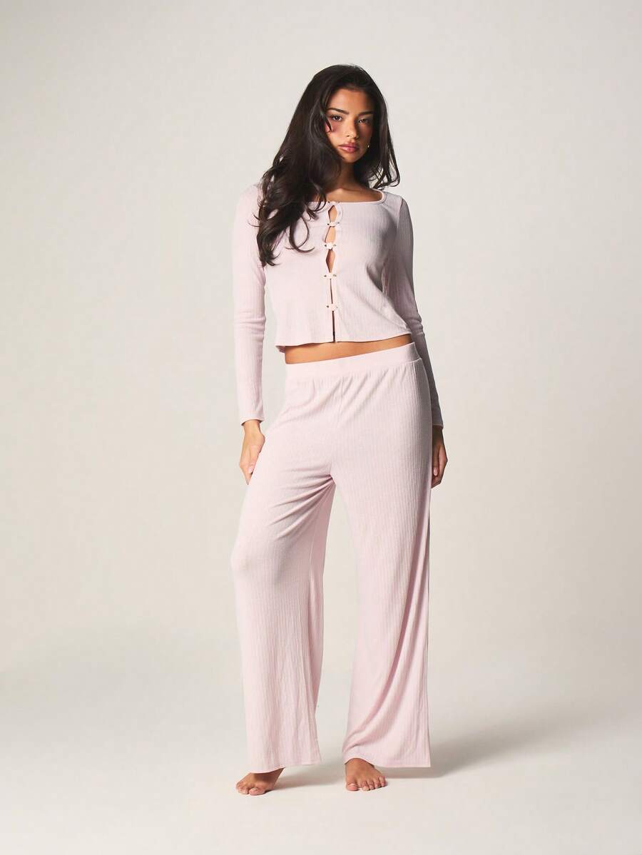 MISSGUIDED 罗纹针织长袖纽扣前开襟露脐上衣和阔腿裤睡衣套装 - 粉色 - 查看 1