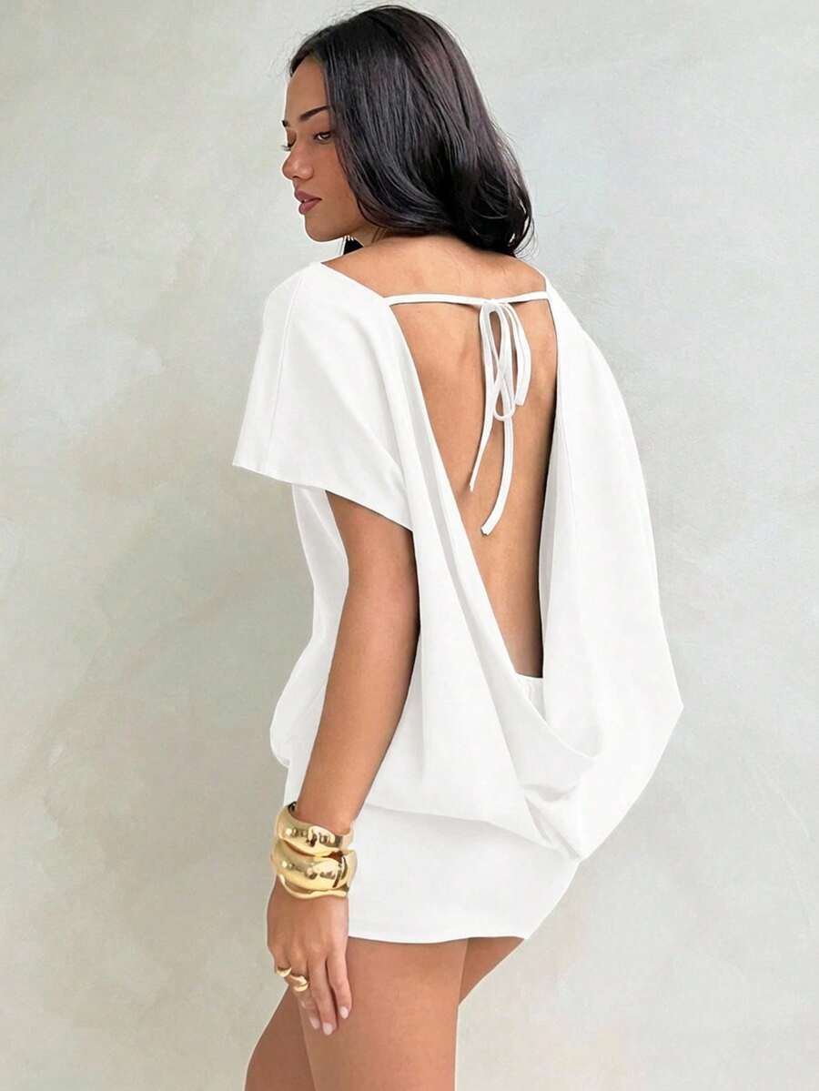 Aloruh 优雅露背系带黑色针织迷你连衣裙（女款） - 白色 - 查看 1