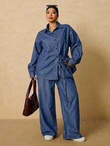 SHEIN Tall CURVE 大码女式长袖单排扣系带衬衫搭配阔腿牛仔裤休闲两件套，适合冬季、圣诞节、新年、感恩节、通勤、度假、毕业典礼等场合，兼具时尚感和Y2K风格，可爱街头风，适合派对、婚礼、商务休闲等各种场合。舒适的牛仔两件套，休闲长袖上衣搭配抽绳腰带阔腿牛仔裤，适合节日聚会等日常穿着。 - 中等水洗藍 - 查看 5