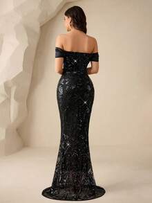 Coutiva Black Elegant Sequins Embellished Off Shoulder Bodycon Evening Gown - Black - View 2