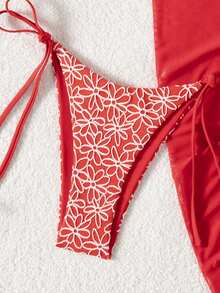 Swim Mod 3件套夏季沙滩度假印花纹理面料金色花朵装饰吊带上衣、侧系带泳裤和纯色网纱裙沙滩比基尼套装 - 紅色 - 查看 5