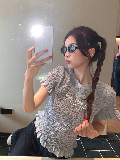 DAZY Women's Retro American Jersey Style Round Neck Ruched Slim Fit Graphic Print Short Sleeve T-Shirt