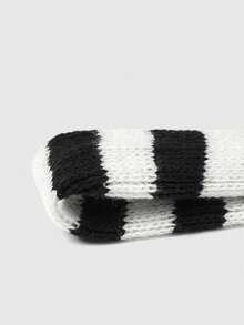 ROMWE Street Life 1条Y2K复古条纹图案细围巾，适合朋克摇滚日常穿搭。 - 黑與白 - 查看 3