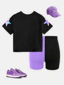 Set di maglietta grafica e pantaloncini da ciclista per ragazze, stile casual di primavera, estate e autunno, con design creativo e personalizzato, stile fresco e minimalista, con elementi come sfumature, glitter, pentagrammi, pois e righe in viola e nero, comodo e adatto per outfit sportivi quotidiani estivi e autunnali - Multicolore - Visualizzare 2