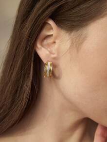 MOTF PREMIUM METAL BRIGHT DIAMOND SUPER VERSATILE STUD EARRINGS INS WIND INTERNET CELEBRITY EARRINGS SILVER NEEDLE JAPANESE AND KOREAN TEMPERAMENT EARRINGS - Gold - View 1