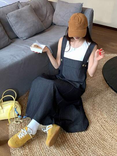 DAZY Đầm yếm denim không tay kiểu retro dành cho nữ, thiết kế tinh tế giúp bạn trông trẻ trung và thon gọn hơn, đầm yếm dài đến đầu gối.