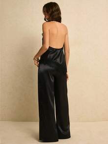 Poéselle Bộ đồ nữ gợi cảm tối giản màu trơn gồm áo hai dây cổ xếp ly phối ren tương phản hở lưng và quần ống rộng. - màu đen - Xem 2