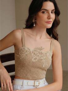 Anewsta 女士优雅百搭通勤镂空刺绣撞色面料短款吊带背心，卡其色 - 卡其色 - 查看 1