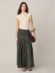 Nöista Midi Checks Skirt, High Waist With Smock Stitching Area On Waist, Green And Black Checks. Causl Outfit For Women, Spring Summer Clothes. - Green - View 4