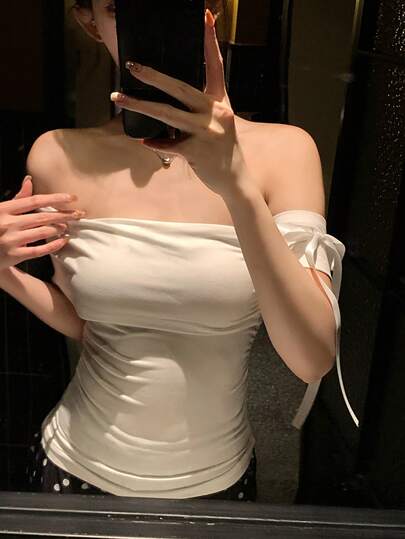 DAZY Women's Off-Shoulder Tie-Front Fitted Short Sleeve T-Shirt