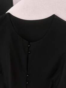 GlowEve CURVE 大码女式蕾丝网纱拼接无袖衬衫，百搭日常通勤黑色蕾丝上衣，黑色上衣，优雅黑色背心，女士黑色衬衫，优雅女士黑色上衣 - 黑色 - 查看 4