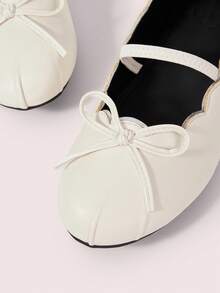 CUCCOO DOLLMOD Silver Round Head Pleated Dance Ballet Shoes French Retro One-Pedal Flat-Soled College Single Shoes Women's Gentle Temperament Bow Versatile One-Word Belt Mary Jane Shoes - Off-white - View 5