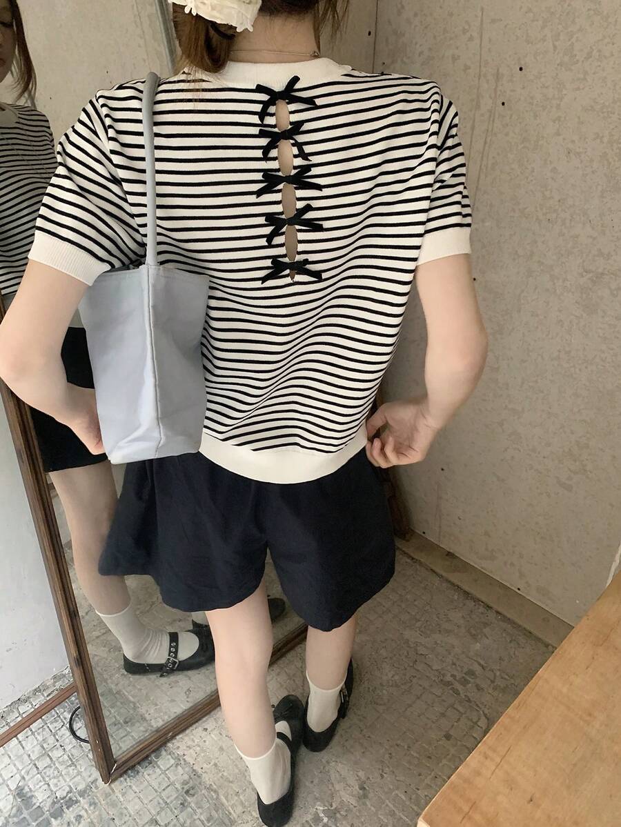 DAZY 女士独特露背蝴蝶结条纹短袖T恤，法式圆领修身针织上衣 - 黑與白 - 查看 1