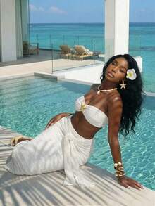 Slaydiva 夏季时尚基础款，百搭休闲又不失优雅，适合度假、旅行、海滩、海边、泳池、游艇、日光浴等场合，甜美可爱，休闲又不失优雅，蕾丝提花针织面料，金属装饰，露脐无肩带上衣搭配系腰长裙，女士两件套 - E - 白色 - 查看 3