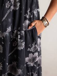 SHEIN VCAY Đầm không tay màu xám họa tiết vintage phong cách Bohemian mùa xuân/hè mới, chân váy dài xòe rộng phối nhiều mảnh vải, kiểu dáng retro phù hợp cho công sở và kỳ nghỉ, ôm dáng đến mắt cá chân. - Màu xám đen - Xem 10