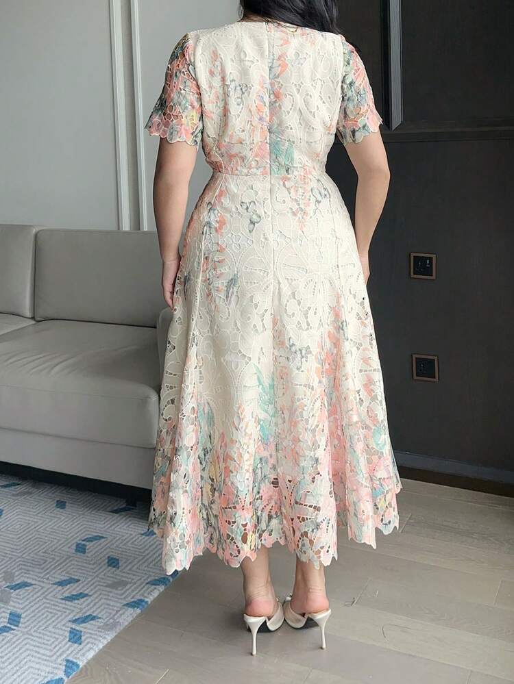 Dazy Plus Ombre Lace Embroidered Round Neck Waist Cinched Elegant Party Dress, Plus Size Women, Spring/Summer Floral Dresses For Women