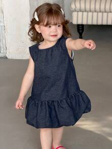 DAZY Vestido de mezclilla sin mangas con cuello redondo y volantes, estilo coreano para niñas pequeñas - Azul - Ver 1