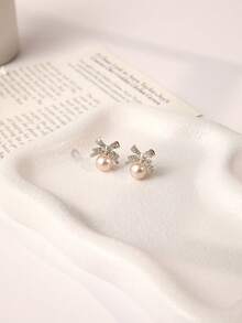 Enchnt 1pair Elegant Minimalist Bowknot Style Faux Pearl & Rhinestone Stud Earrings Valentines,Mom,Mother,Mother's Day,Gift - Multicolor - View 2