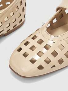 CUCCOO BIZCHIC 复古玛丽珍鞋，女士镂空平底鞋，时尚舒适，四季皆宜，秋冬季圣诞节必备 - 深杏色 - 查看 7