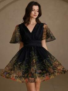 Aveloria Rosie Đầm tay ngắn cổ chữ V thắt eo, chất liệu organza, họa tiết hoa nhí, phong cách nghỉ dưỡng ngọt ngào mới. - Nhiều màu - Xem 4