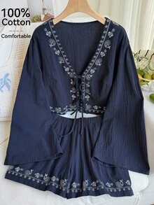 SHEIN Comfortcana 春夏藏蓝色波西米亚风腰果印花系带衬衫短裤休闲度假大码两件套 - 藏蓝色 - 查看 1