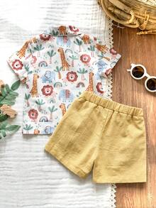 SHEIN Vintaside Kids 2件套男婴夏季新款可爱动物印花POLO领短袖开衫衬衫和直筒黄色短裤套装，带口袋，休闲时尚 - 彩色 - 查看 3
