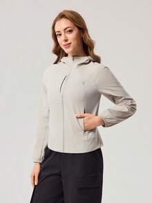 OutZeal 女士防晒夹克 露营徒步 防紫外线 轻便可收纳 拉链上衣 - 米色 - 查看 8