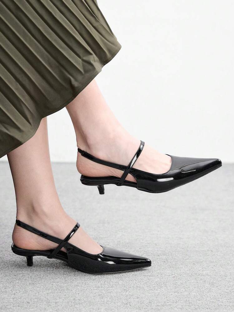 CUCCOO BIZCHIC Women Heeled Sandals