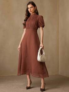 Revavyn Elegante vestido de manga larga para mujeres con cuello redondo, frente plisado, cintura ceñida y bajo acampanado, con sensación de lino, ideal para ir al trabajo y de vacaciones - Óxido marrón - Ver 5