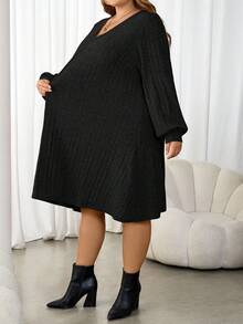 SHEIN CURVE+ Đầm ngắn tay dài cổ chữ V màu nâu, chất liệu dệt kim mềm mại, cỡ lớn dành cho nữ, thích hợp cho mùa thu đông. - màu đen - Xem 5