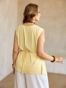 Roveilla 大码女士休闲无袖衬衫，法式浪漫西西里优雅设计，适合通勤、度假、下午茶、派对等场合，纯色雪纺面料，圆领，后背扭褶设计，松紧腰带，春夏款 - 黃色 - 查看 2