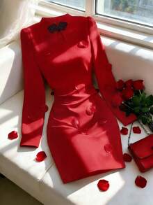 Franclia 女士红色短款纽扣连衣裙，浪漫喜庆的褶皱设计，修身款 - 杏色 - 查看 1