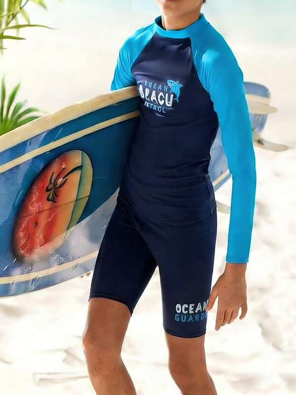 SHEIN 男童修身沙滩字母图案分体泳衣两件套，适合春夏季节和海滩度假