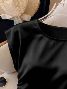 Franclia Blusa ligera de color melocotón sólido con cuello redondo elegante, cintura ceñida y volantes en las mangas cortas, versátil - Negro - Ver 3