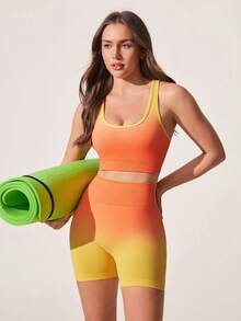 SHEIN Sovereign Charm Ensemble de sport décontracté, confortable et respirant pour femmes avec col en U sans manches et dégradé de couleurs - Corail - Voir 3