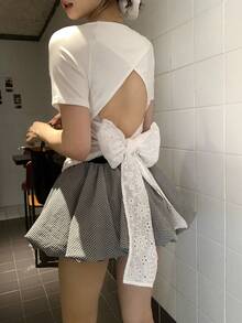 DAZY Women's Bow Tie Backless Round Neck Fitted Elastic Minimalist Sexy Top T-Shirt - White - View 2