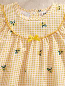 Souflis Souflis Đầm ngắn tay in họa tiết kẻ caro thắt nơ cho bé gái - Màu vàng - Xem 8