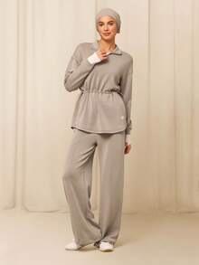 GLOWMODE X Reem Modest SoftSerene Modal 柔软点缀丝滑透气可调节抽绳腰带插袋四分之一拉链中长款卫衣日常休闲装 - 卡其色 - 查看 2