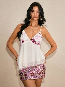 Poéselle Damen Blumen Pailletten bestickte mehrlagige Chiffon Peplum Cami Top, V-Ausschnitt Spaghetti Träger Party & Date-Night Top Blumen Pailletten Top Peplum Cami Bluse mehrlagiges Chiffon Top für Ausgehen Ästhetische Y2K Party Mode Glitzernder Festival Top Damen elegantes Pailletten Blumen Stickerei asymmetrischer Saum Trägerhemd, Sommer Top Party Top Party Strand Hochzeiten & Veranstaltungen Ausgehen Top Urlaub Damen Pailletten Top Strand Top für Damen Damen Resort Tragen Damen Resort Tragen - Aprikosenfarben - Übersicht 3