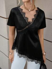 Opuloom 女士时尚优雅荷叶边领蕾丝边吊带背心，适合情人节、婚礼、节日、休闲外出、派对等场合，采用不对称下摆和弹力面料。 - 黑色 - 查看 4