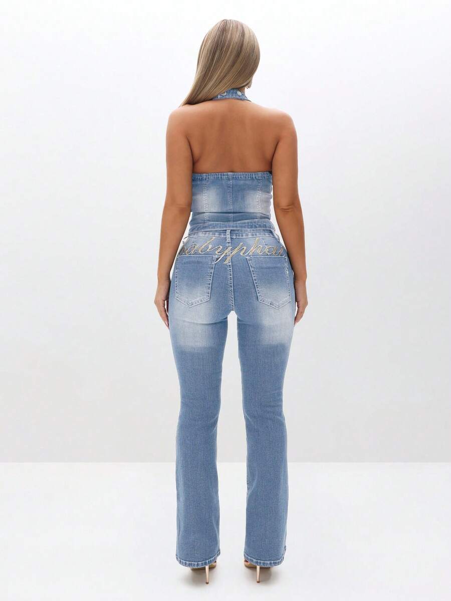 BABYPHAT Bộ jumpsuit denim co giãn cạp thấp, ống loe rộng, cổ yếm, hở lưng, có túi và đai, thích hợp cho phong cách retro mùa hè năng động và dự tiệc. - Rửa nhẹ - Xem 1