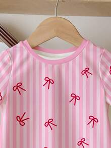 可爱简约蝴蝶结条纹印花，女婴休闲圆领短袖T恤，适合春夏日常穿着、外出、亲子装，轻盈舒适，休闲时尚，可爱图案，新品上市，返校季必备，时尚T恤 - 彩色 - 查看 4