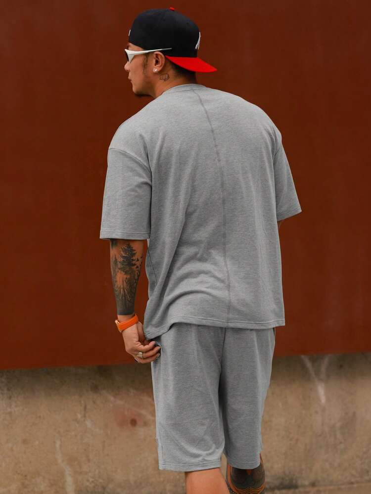 Men's Letter Print Grey Short Sleeve T-Shirt And Shorts Set, Summer