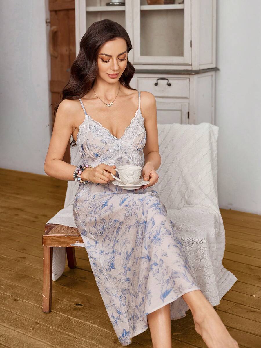 Serenescape 夏季无袖蕾丝边蓝白印花睡裙 - 白色 - 查看 1