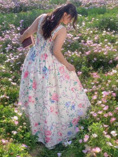 SHEIN MOD 大码浪漫印花宫廷风吊带连衣裙，婚礼/毕业典礼系带连衣裙