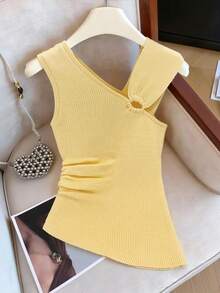 GlowEve Top sin mangas ajustado con volantes asimétricos y hombros descubiertos, elegante y dulce para mujer en primavera/verano - Amarillo claro - Ver 3