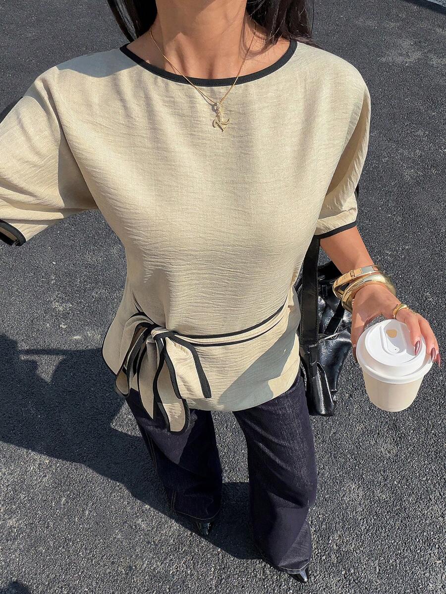 Siren Gaze 撞色滚边优雅女士短袖衬衫，配腰带，适合办公室通勤穿着，夏季女士服装 - 杏色 - 查看 1