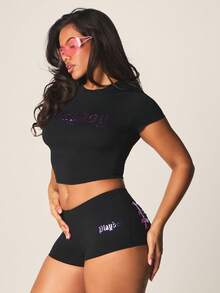 Missguided x Playboy 短袖哥特式金属印花露脐婴儿T恤，修身圆领纯棉上衣 - 黑色 - 查看 4