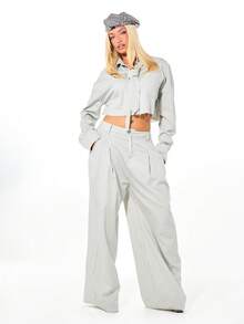 SUMWON WOMEN Pantalones anchos de talle alto con detalles de cinturón y raya diplomática de corte holgado para ropa de oficina de moda en otoño, invierno y primavera - Blanco y Negro - Ver 3